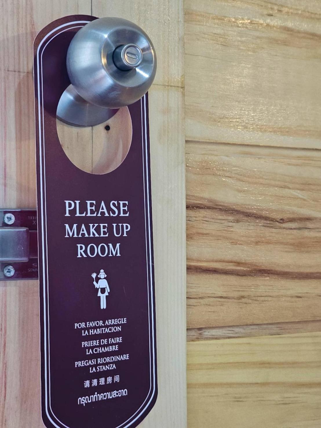 P.California Inter Hostel Nang Rong Dış mekan fotoğraf