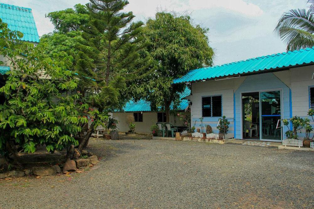 P.California Inter Hostel Nang Rong Dış mekan fotoğraf